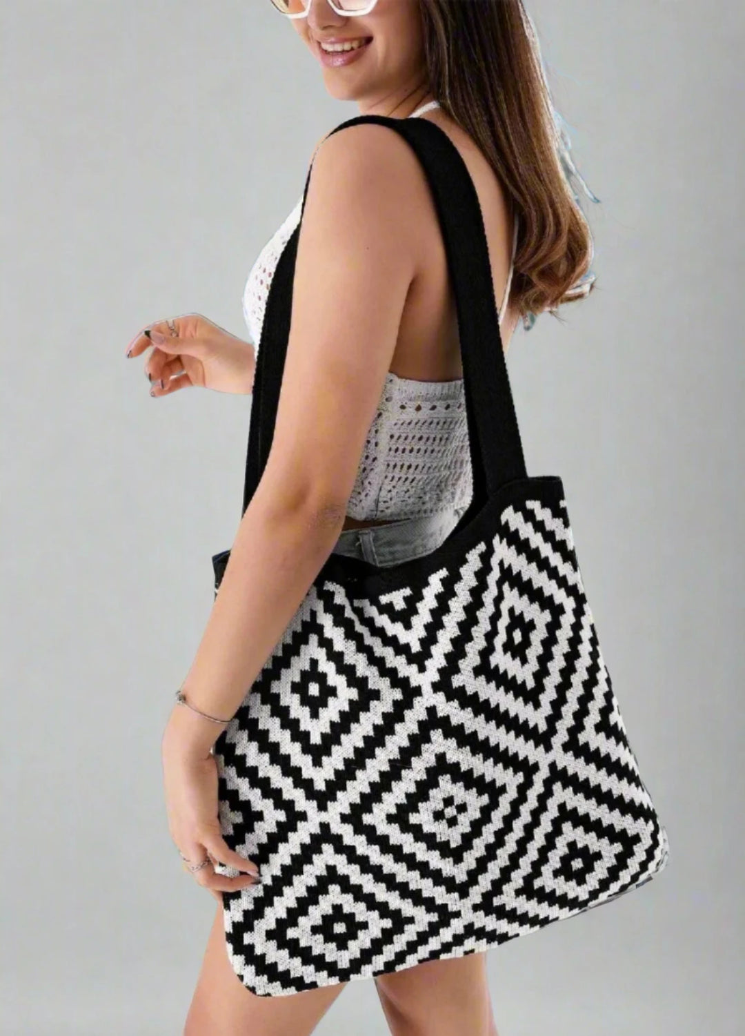Checkerboard Patterned Knitted Bag