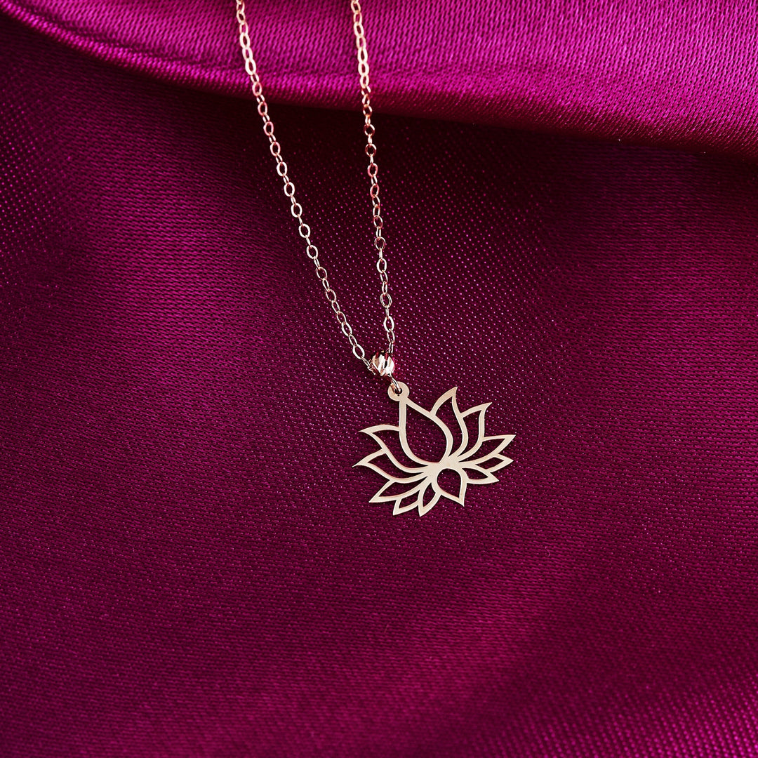 14 Carat Gold Lotus Flower Necklace- bgltskol105