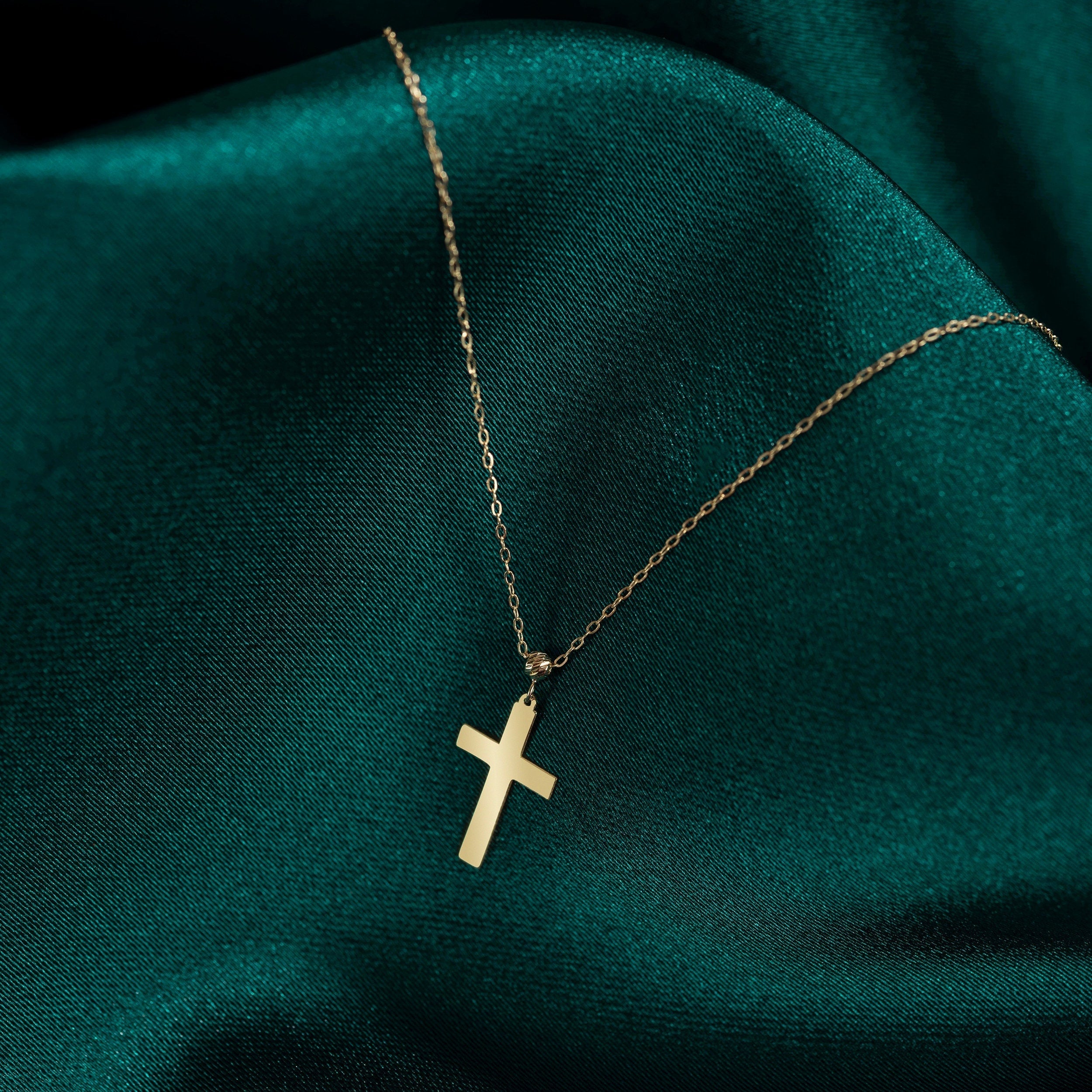 14 Carat Cross Gold Necklace- hckol89