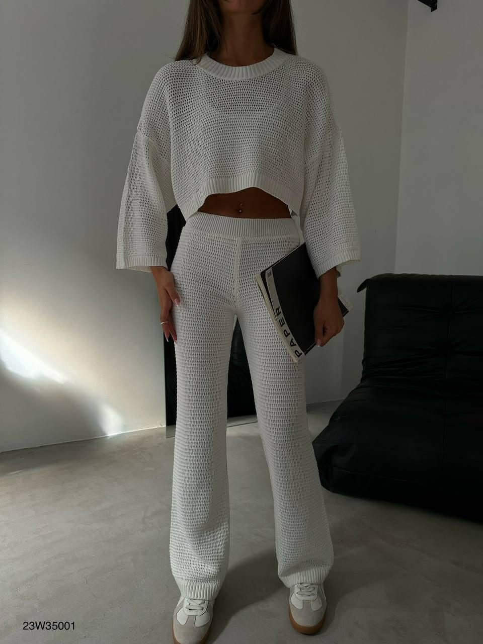 Oversized Knit Blouse and Pants Set in White - Noxlook.