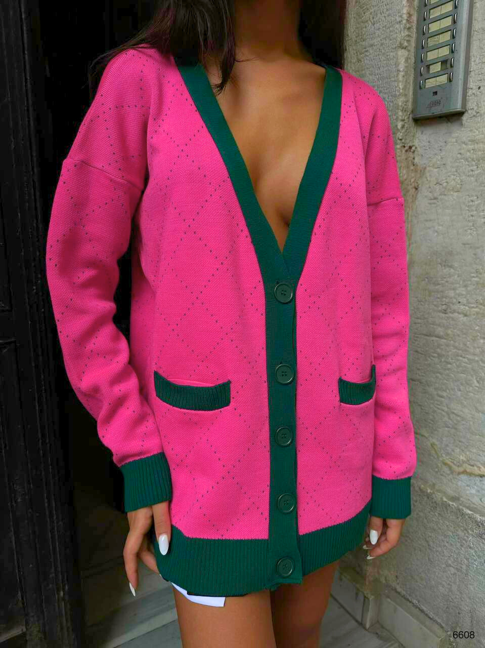 Patterned Cardigan in Green and Fuchsia- Noxlook.
