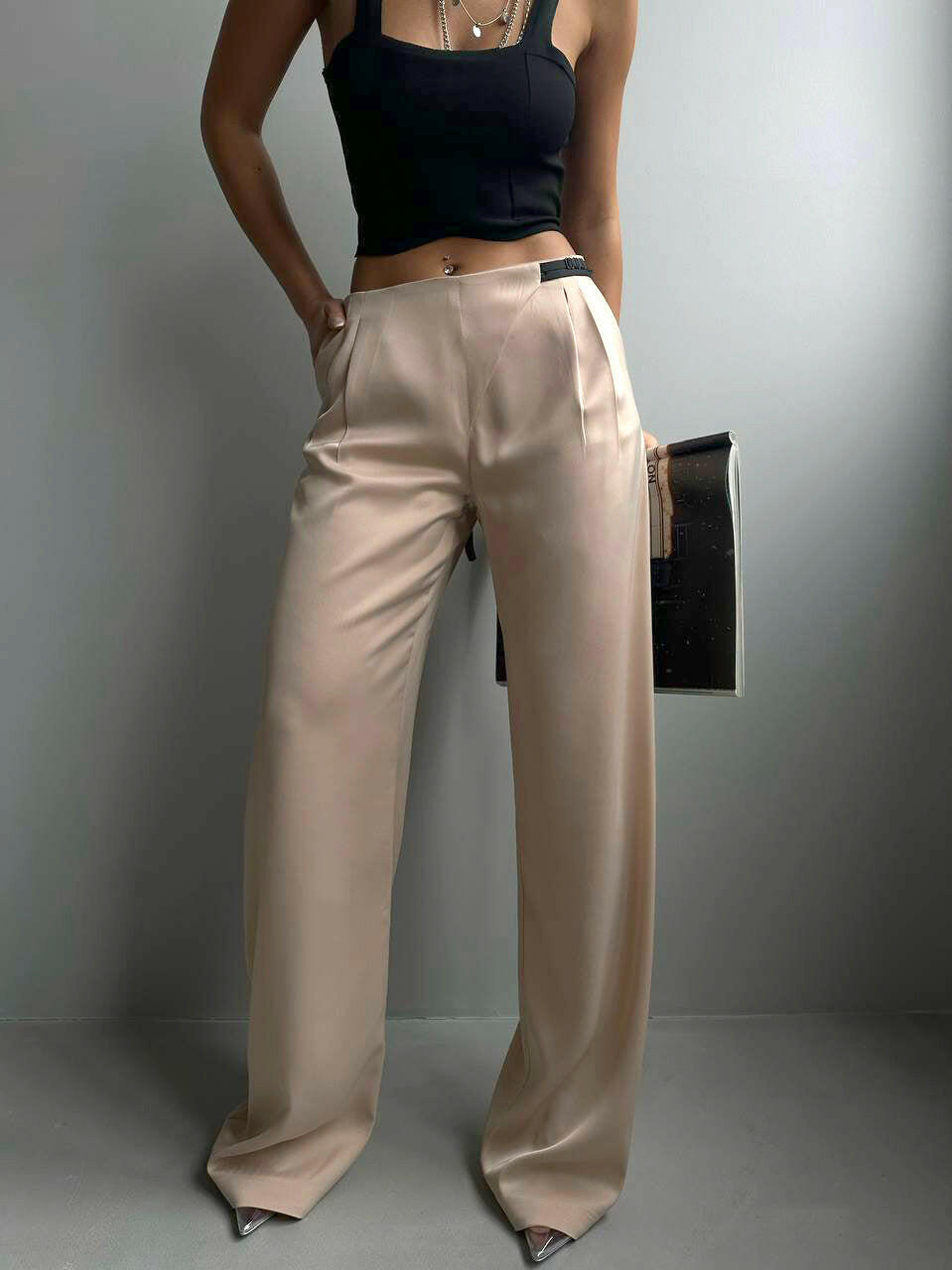 Pleated Belted Trousers in Beige - Noxlook.