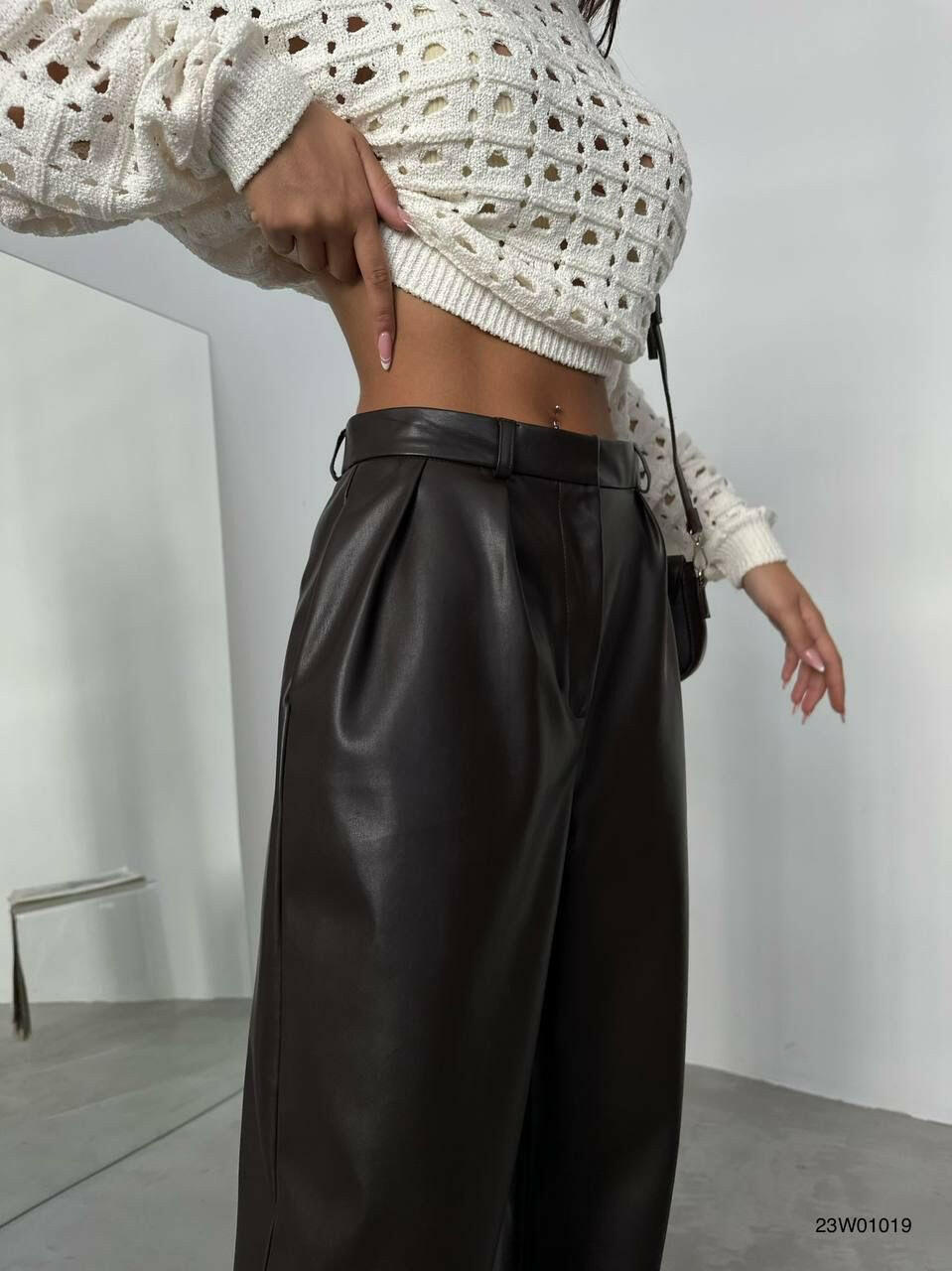 Pleated Wide-Leg Leather Pants Brown  - Noxlook.
